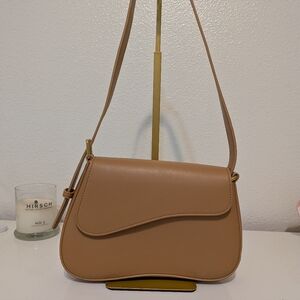 Antik Kraft Tan Shoulder Bag